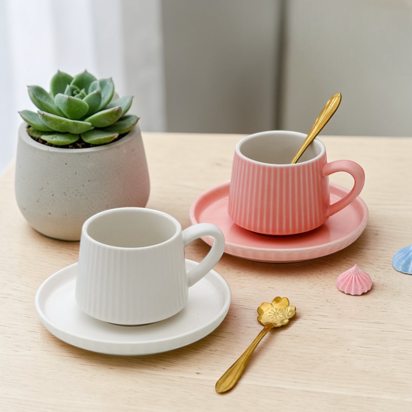 Minimal Cup and Saucer Set
